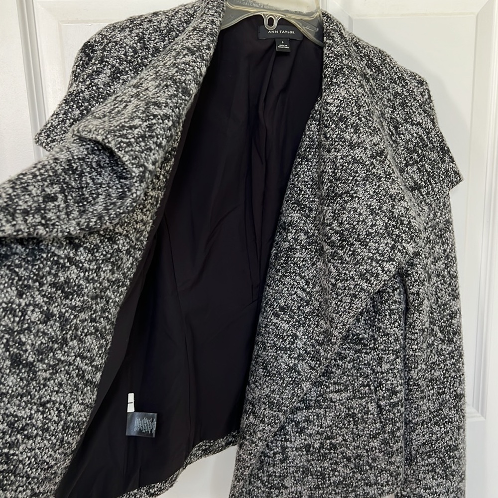 Ann Taylor short open sweater jacket - Picture 3 of 9